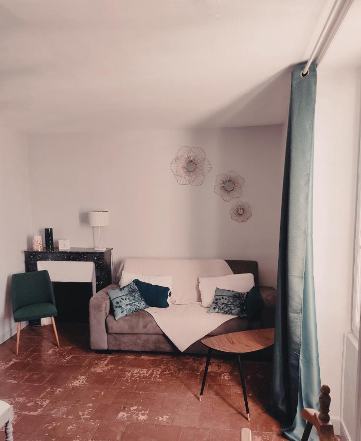 Bed and Breakfast L'Aubinoise Saint-Aubin-de-Luigne Екстер'єр фото
